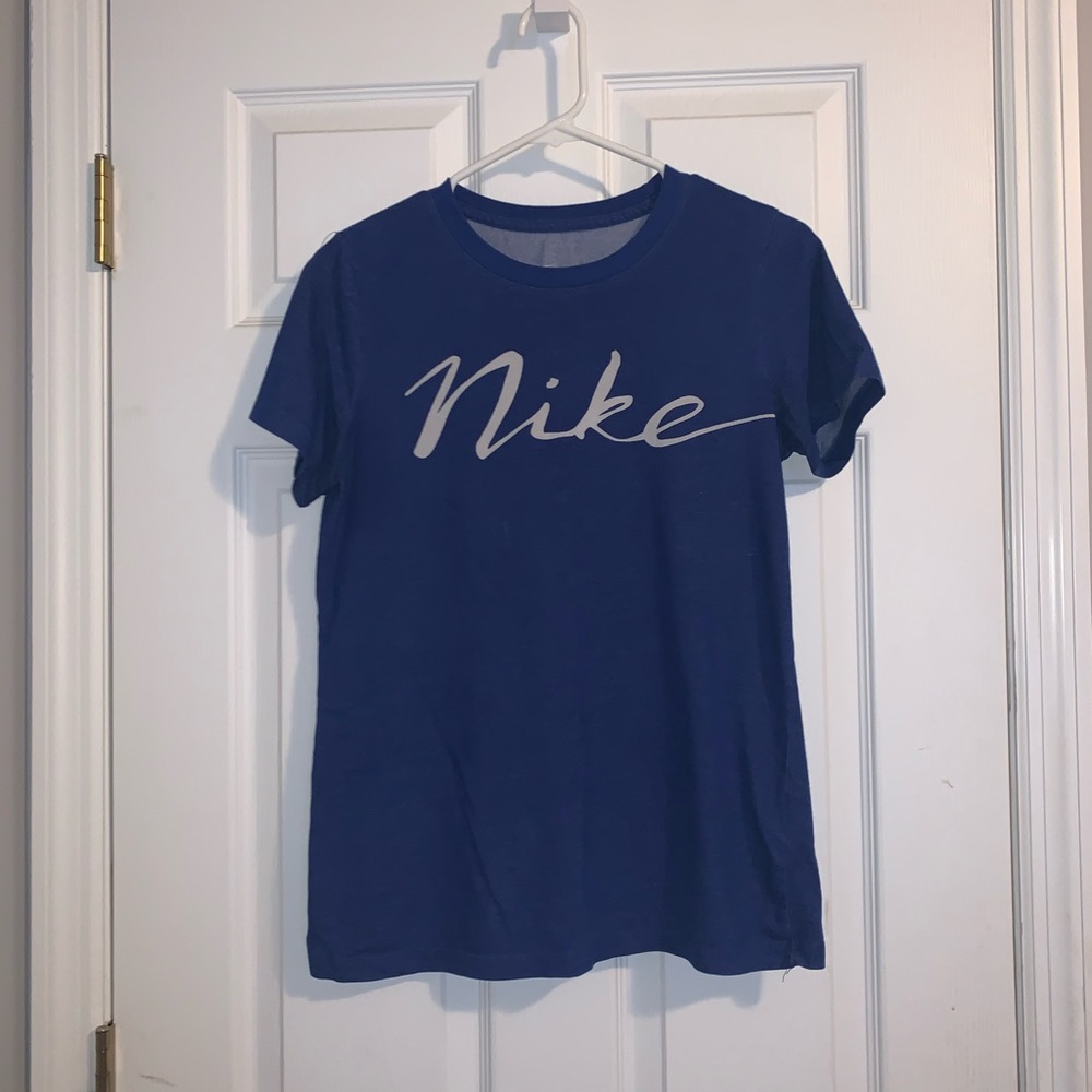 Nike t shirt